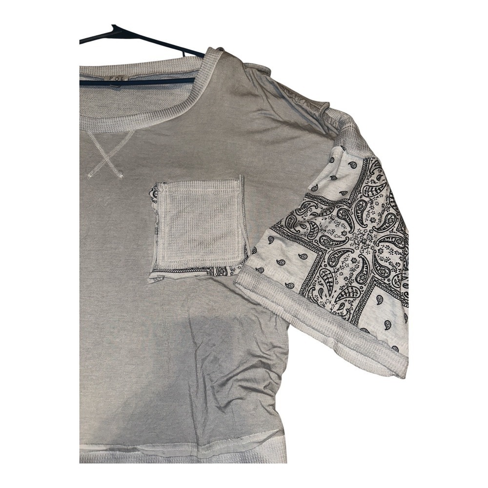 POL Gray Oversized Bandana Print Top, Large - Picture 3 of 8
